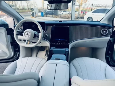 Mercedes-Benz EQE