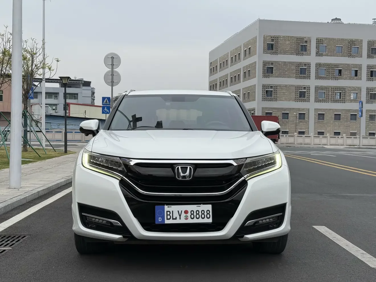 Honda UR-V