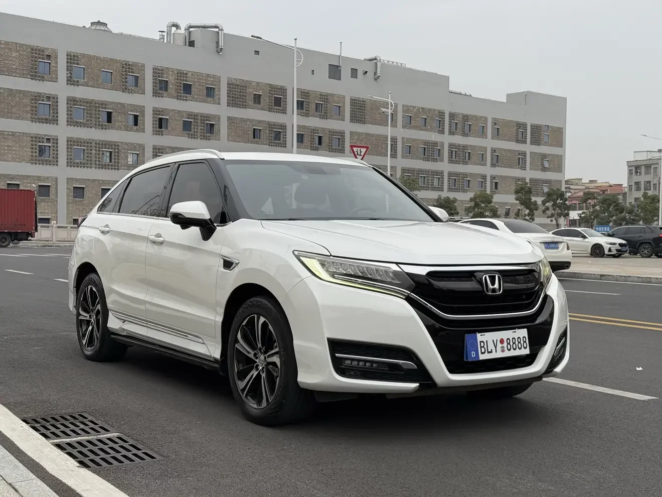 Honda UR-V