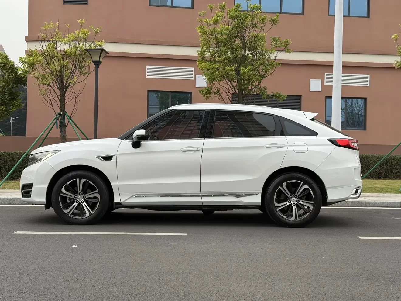 Honda UR-V