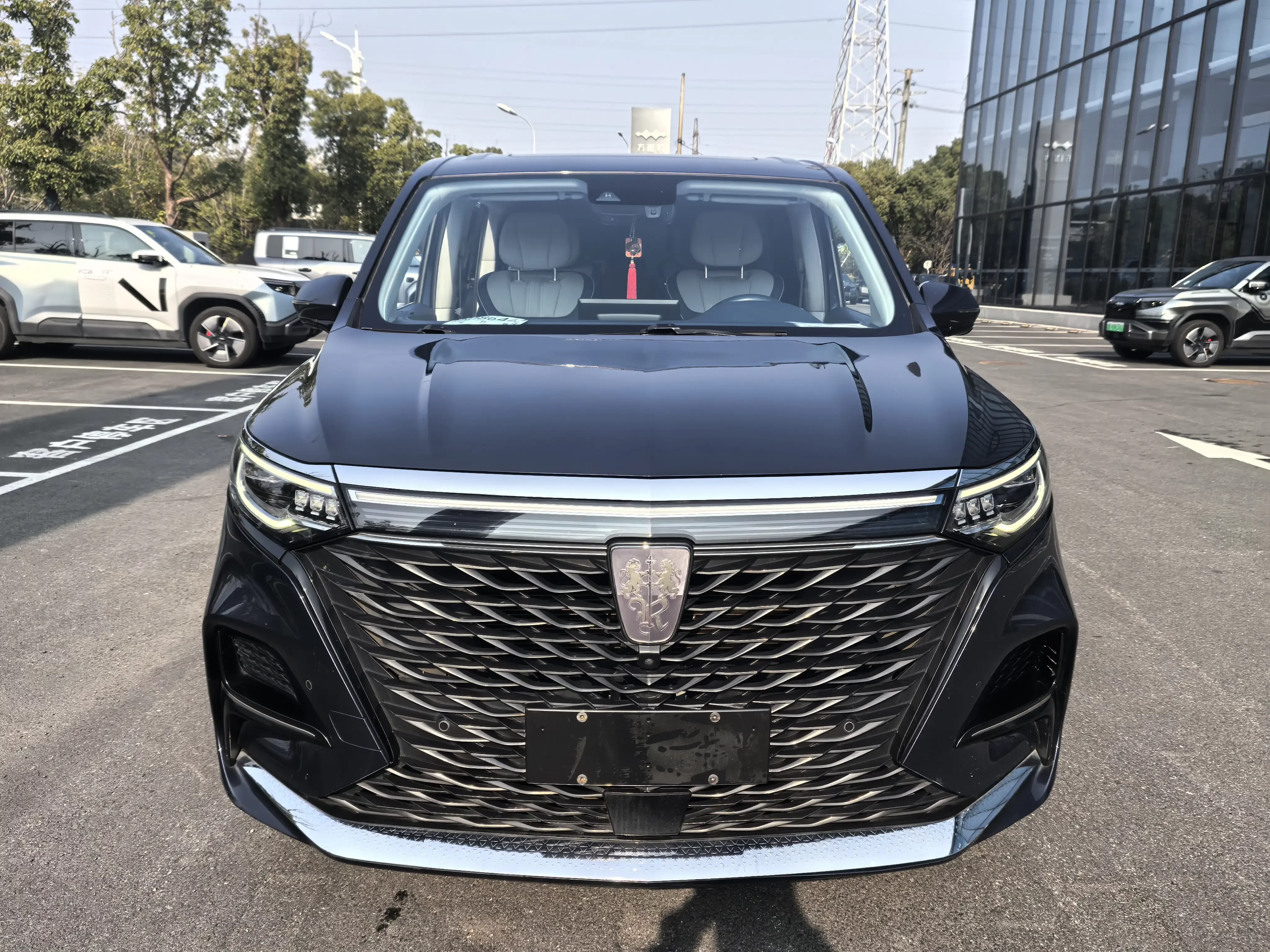 Roewe iMAX8