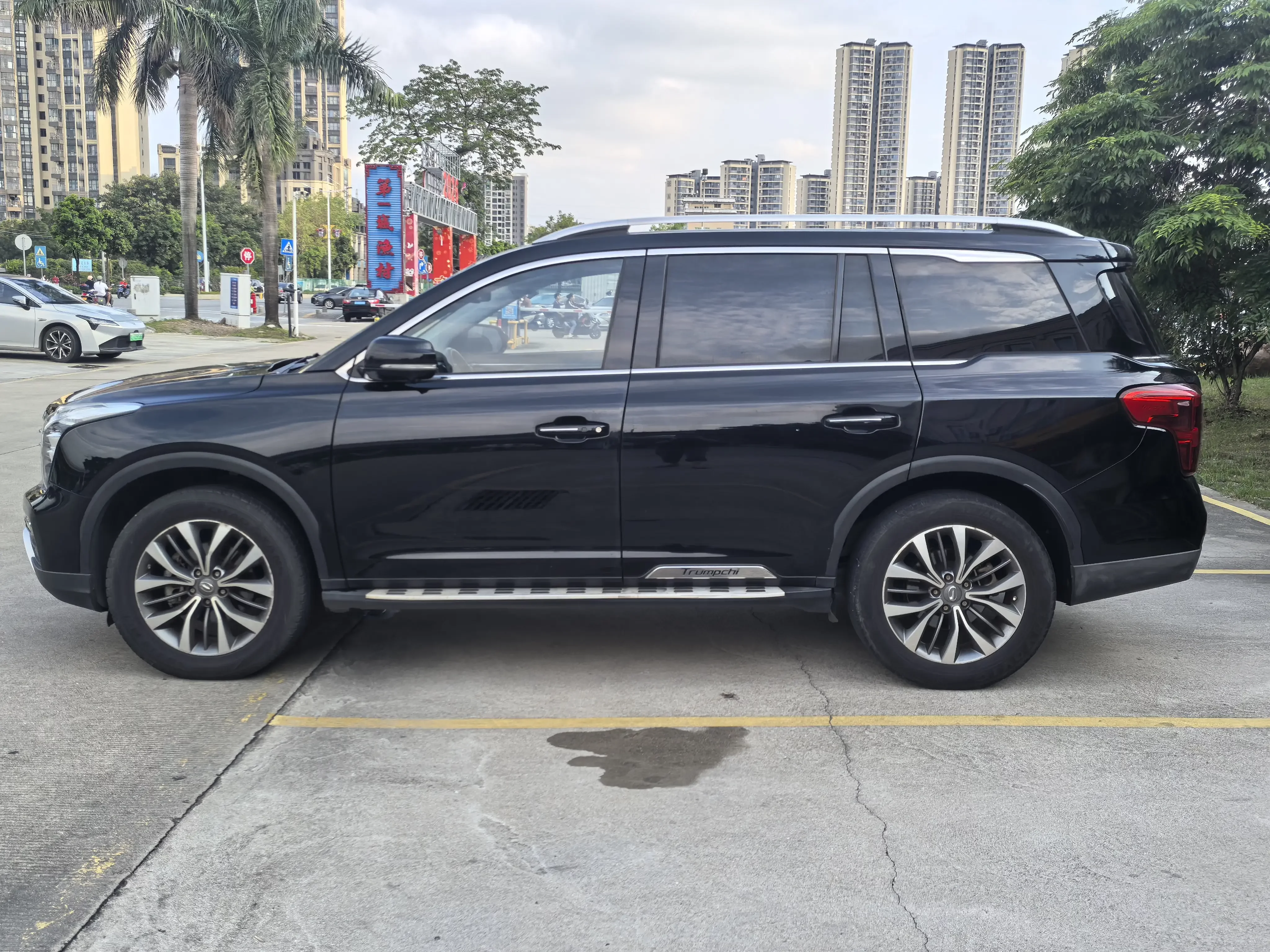 GAC Trumpchi GS8