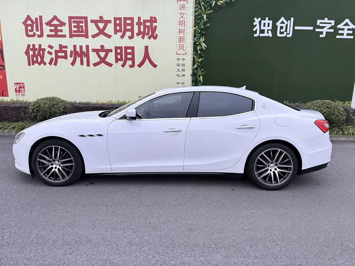 Maserati Ghibli