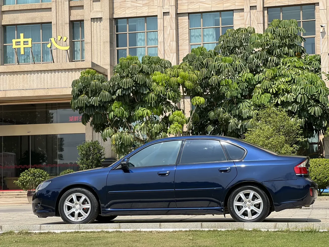 Subaru LEGACY