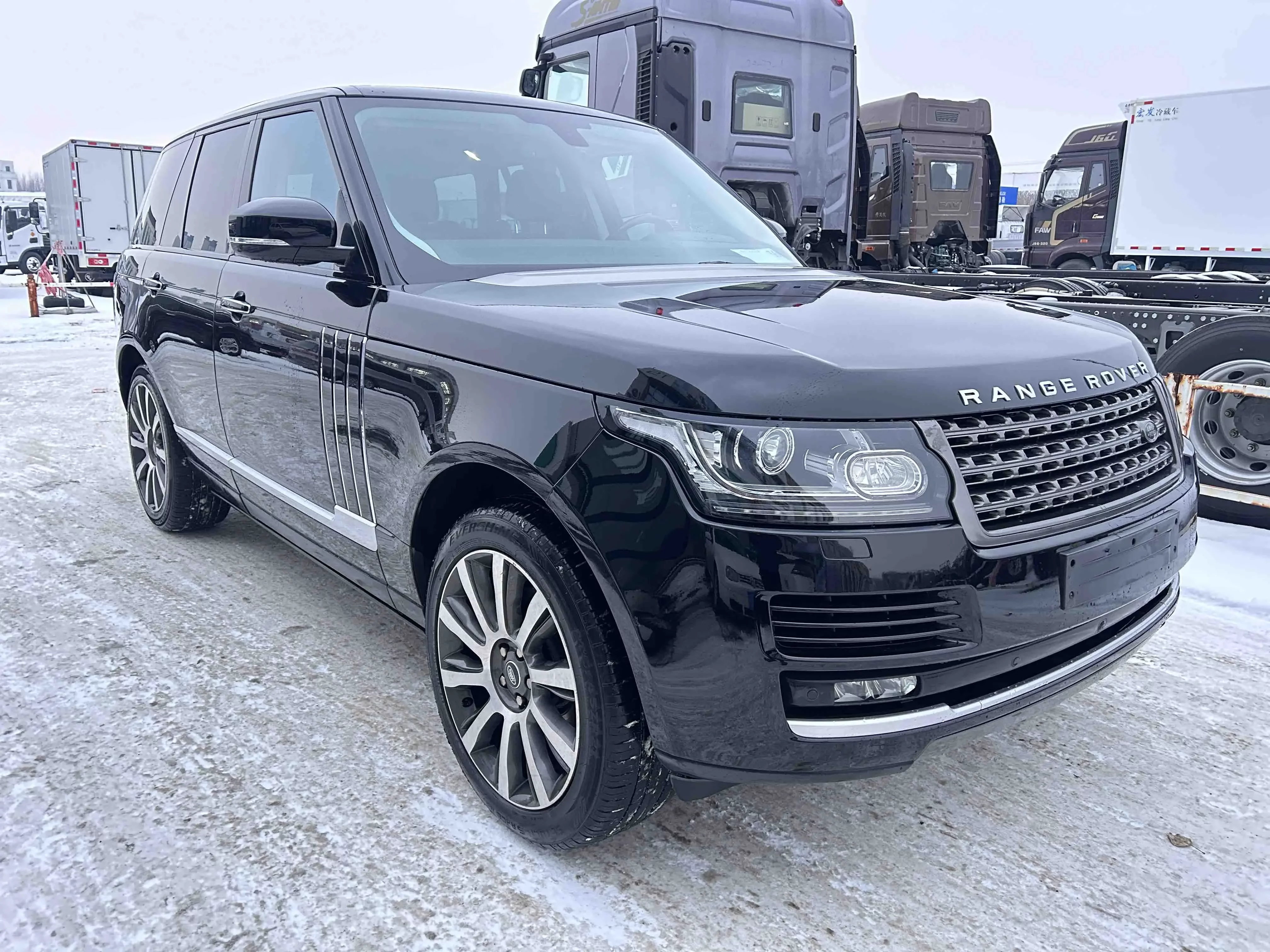 Land Rover range rover