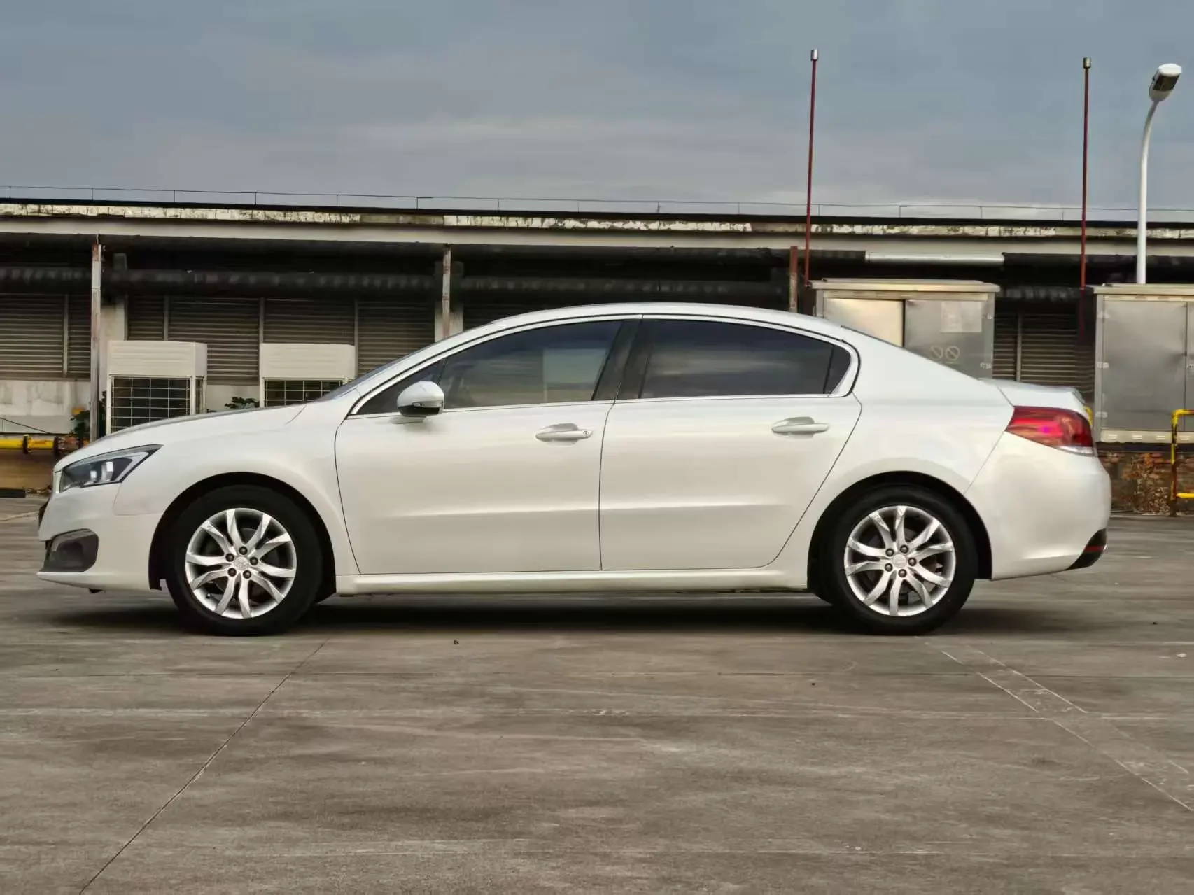 Peugeot 508