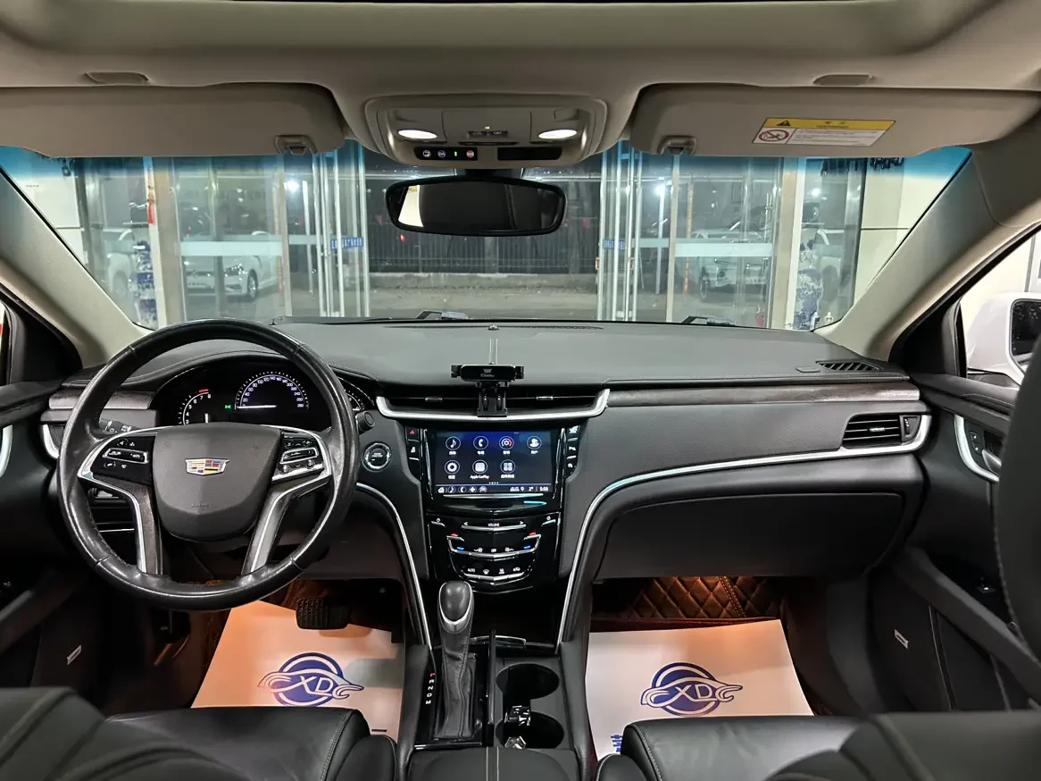 Cadillac XTS