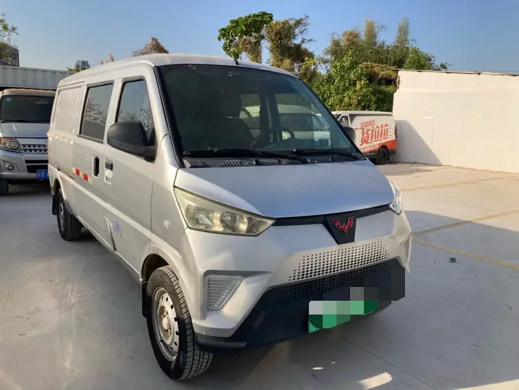Wuling EV50