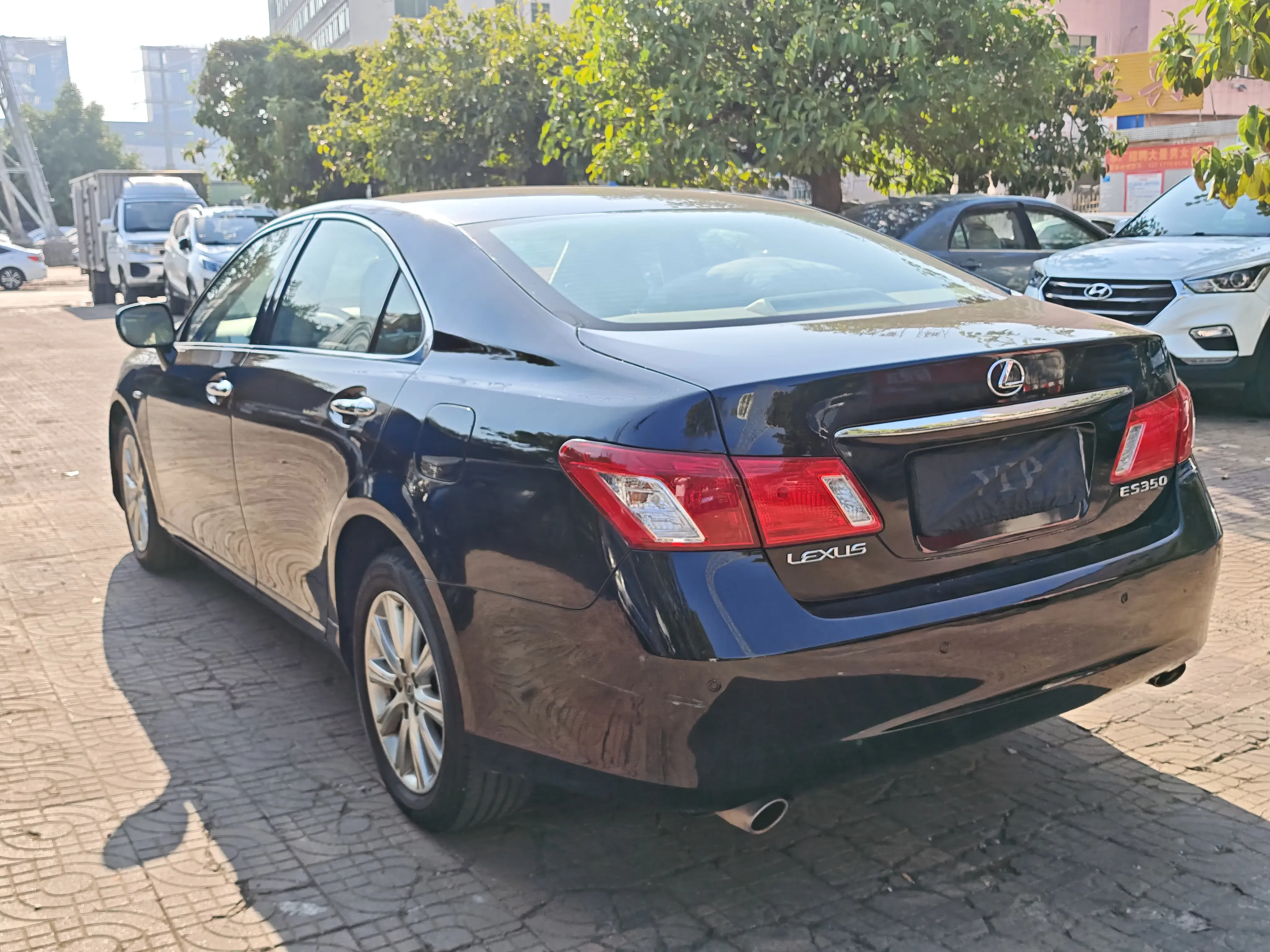 Lexus ES
