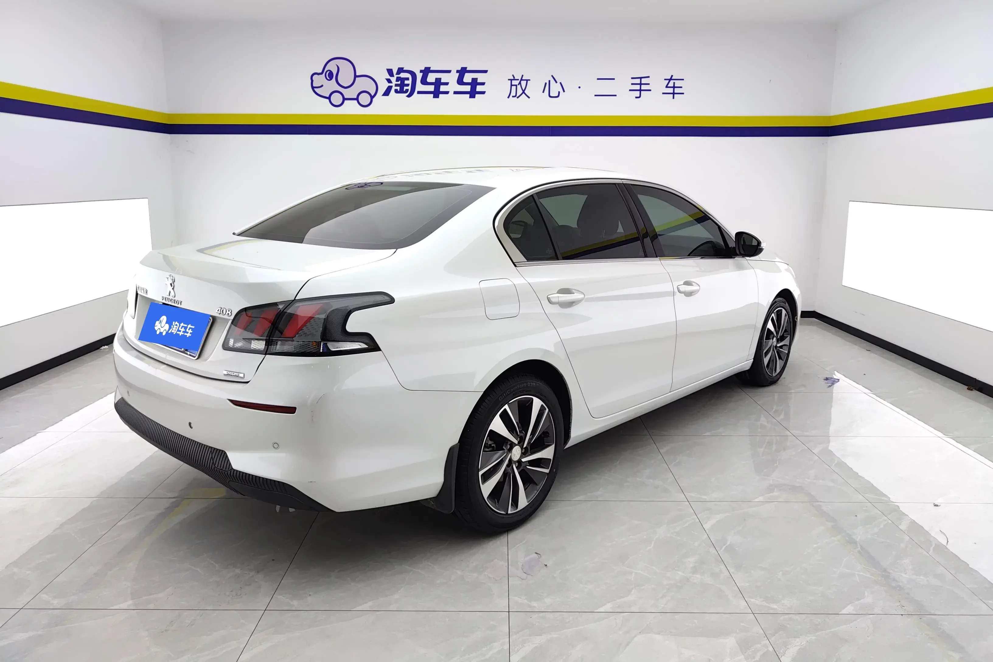 Peugeot 408