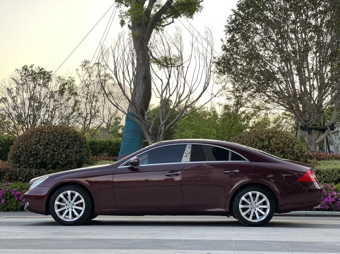 Mercedes-Benz CLS
