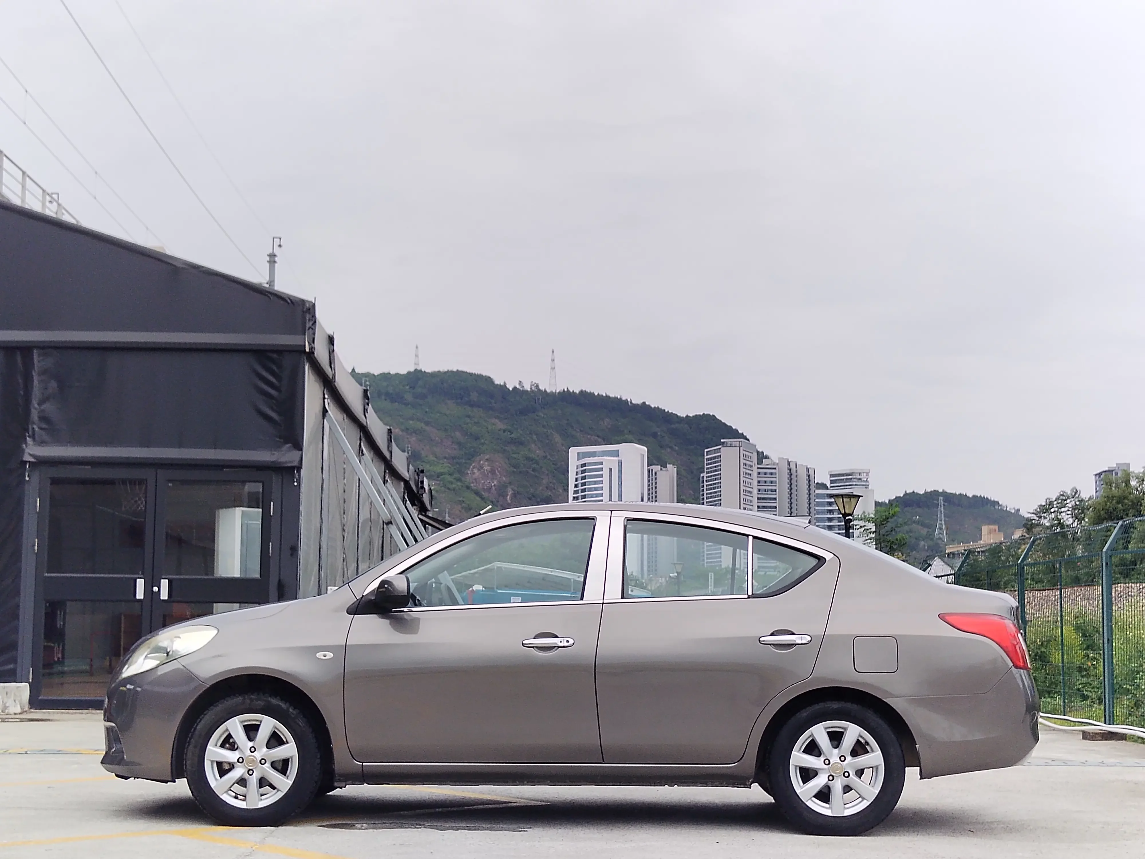 Nissan Sunlight
