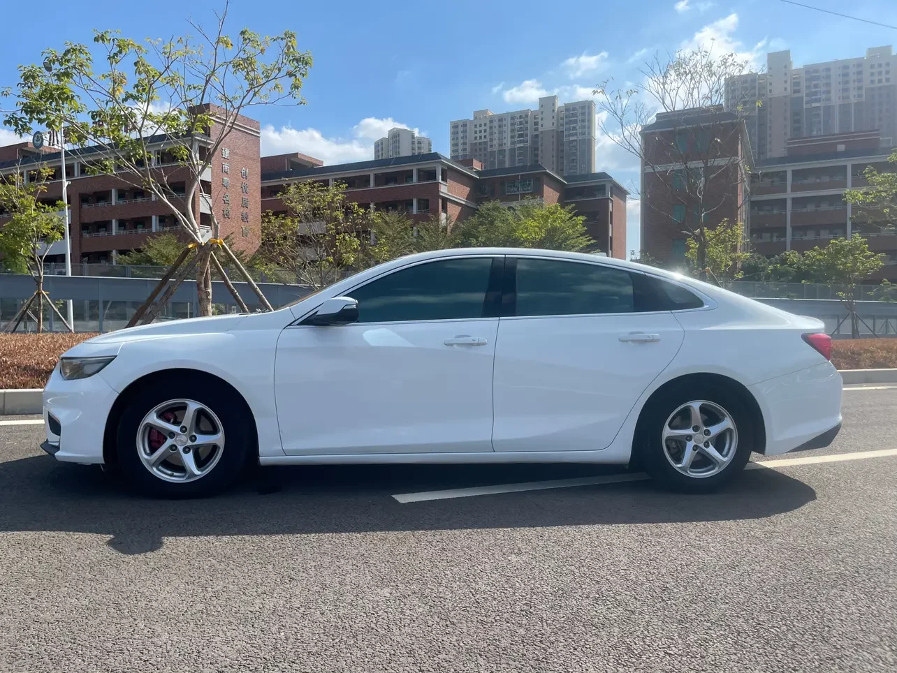 Chevrolet Malibu XL