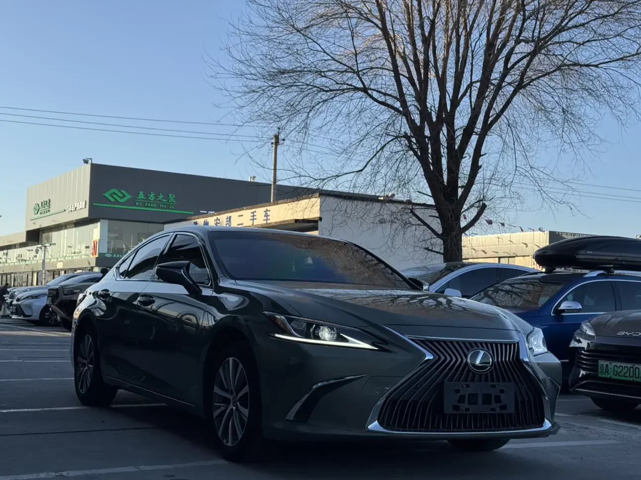 Lexus ES