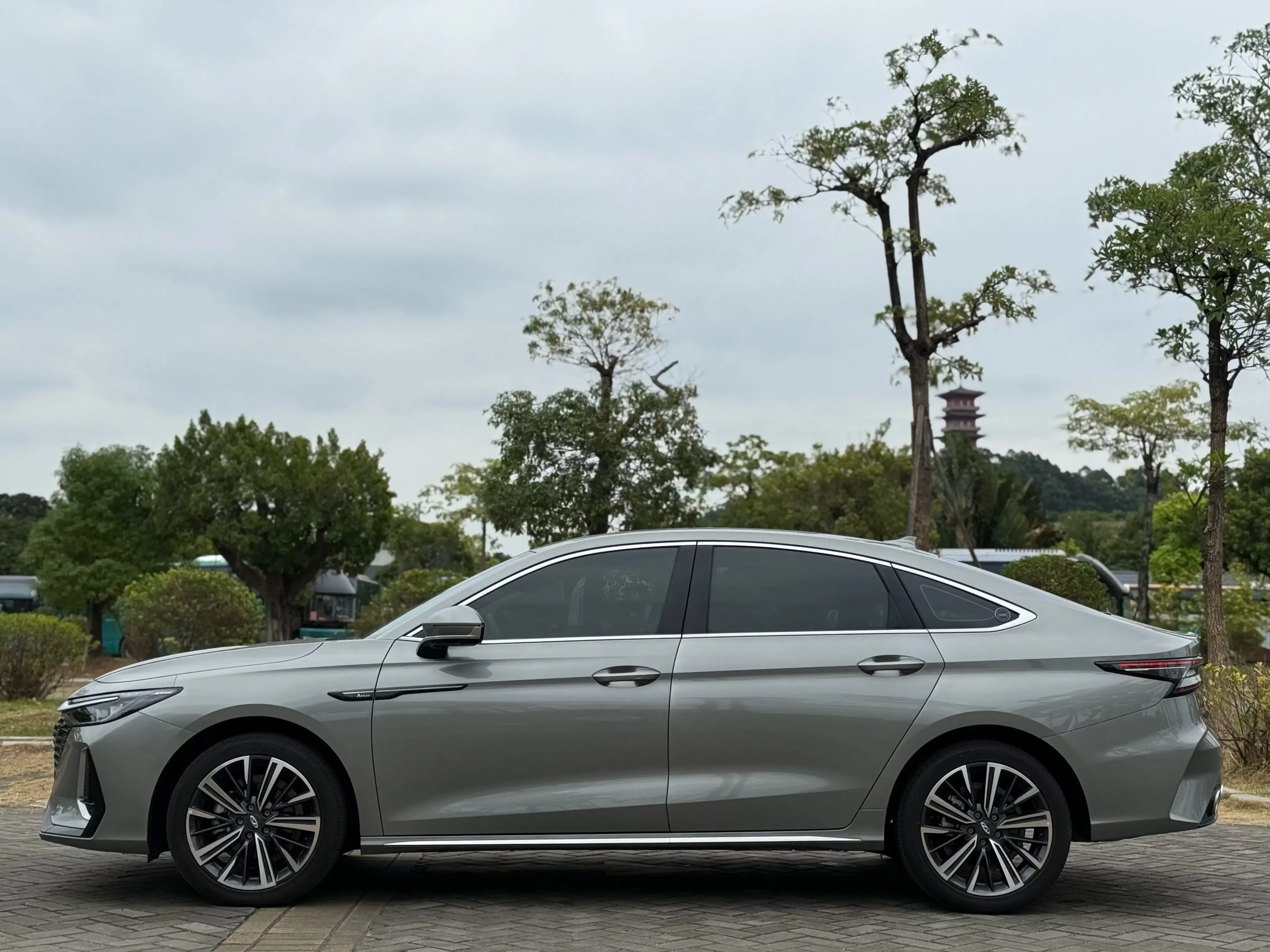 Chery Arrizo 8
