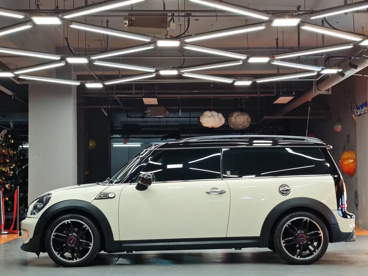 MINI CLUBMAN