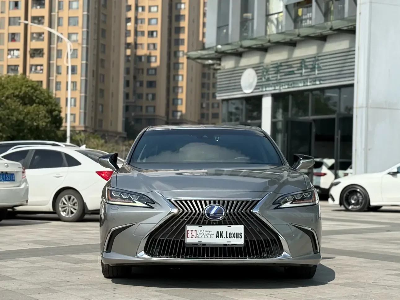 Lexus ES