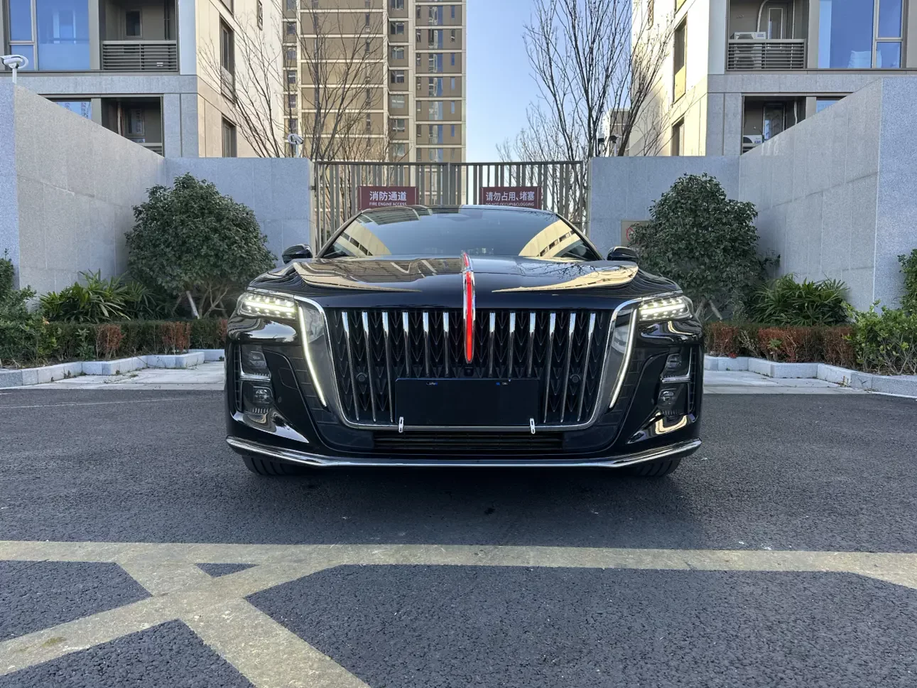 Hongqi H5