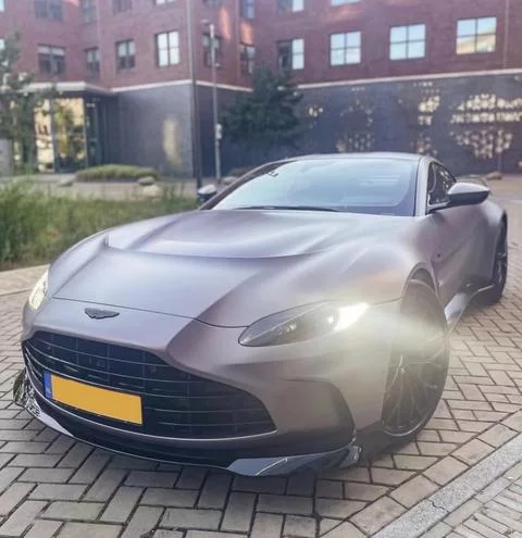 Aston Martin Vantage