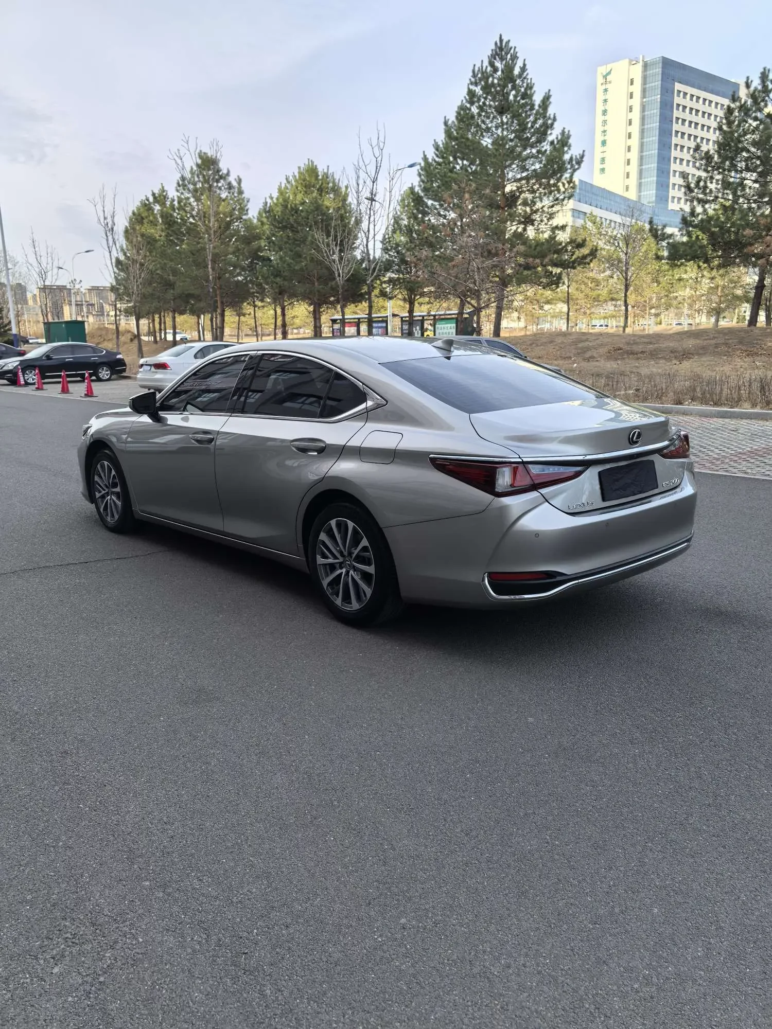 Lexus ES