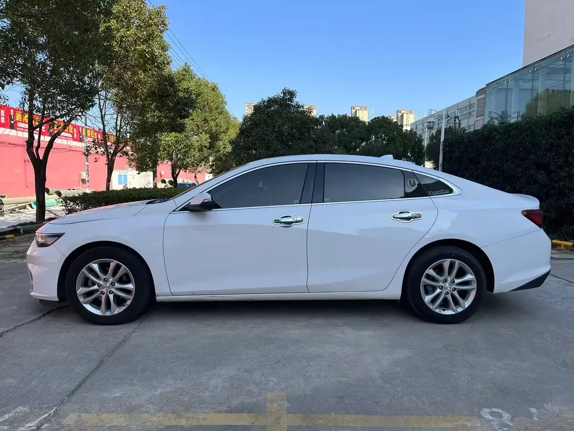 Chevrolet Malibu XL