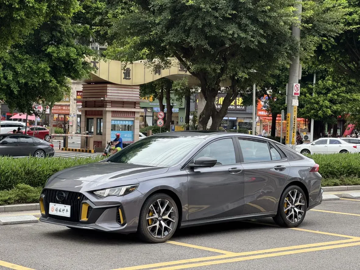 GAC Trumpchi Empow  из Китая