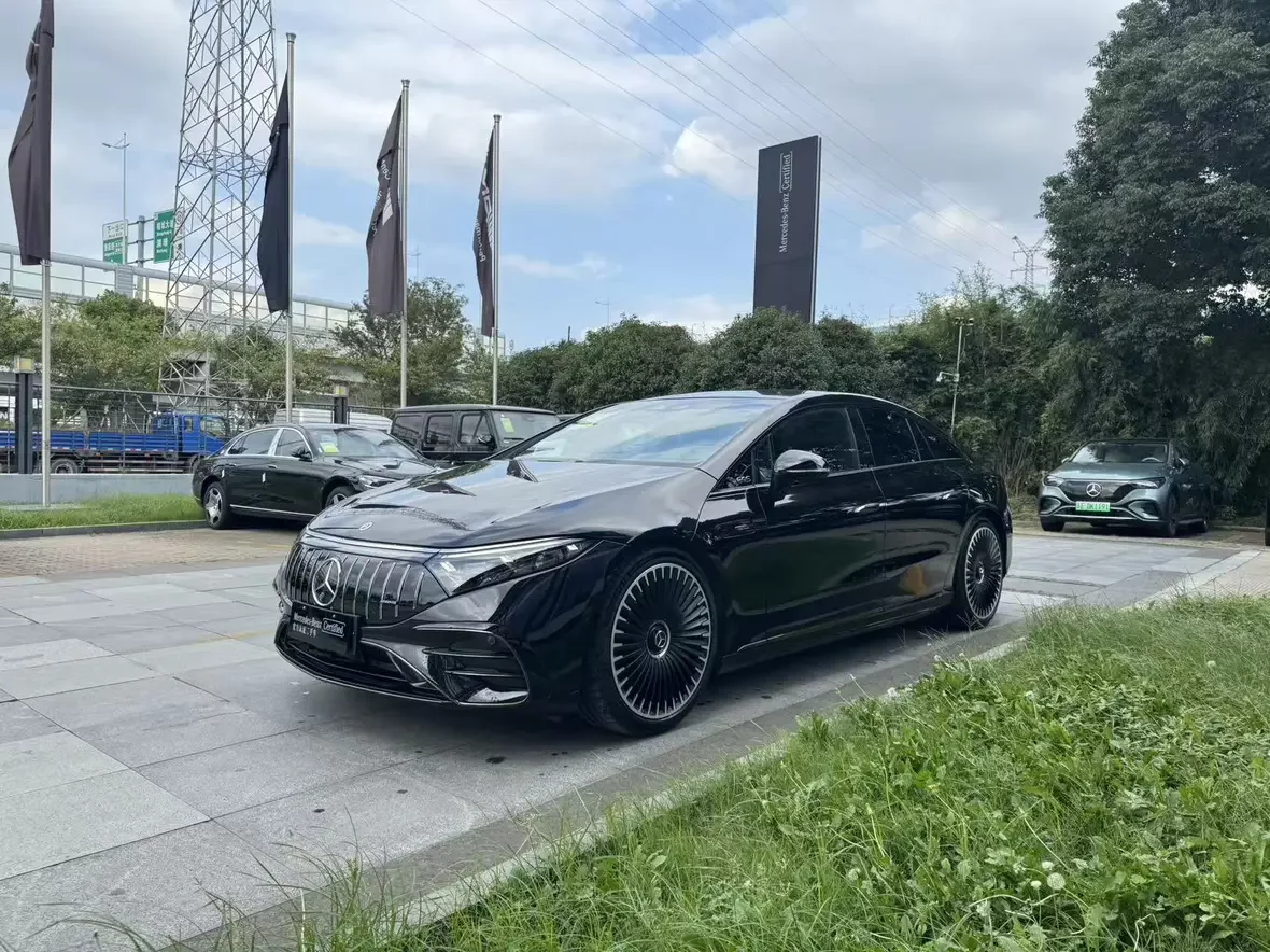 Mercedes-Benz EQS AMG