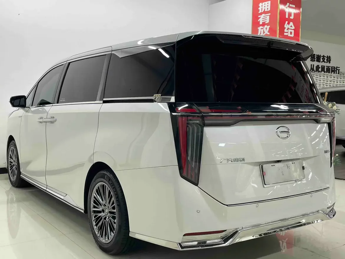 GAC Trumpchi M8