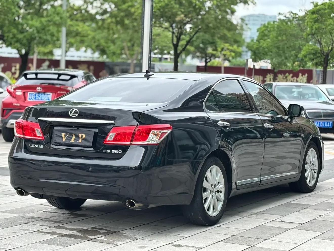 Lexus ES