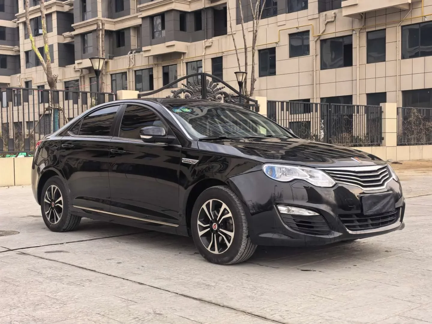 Roewe e550
