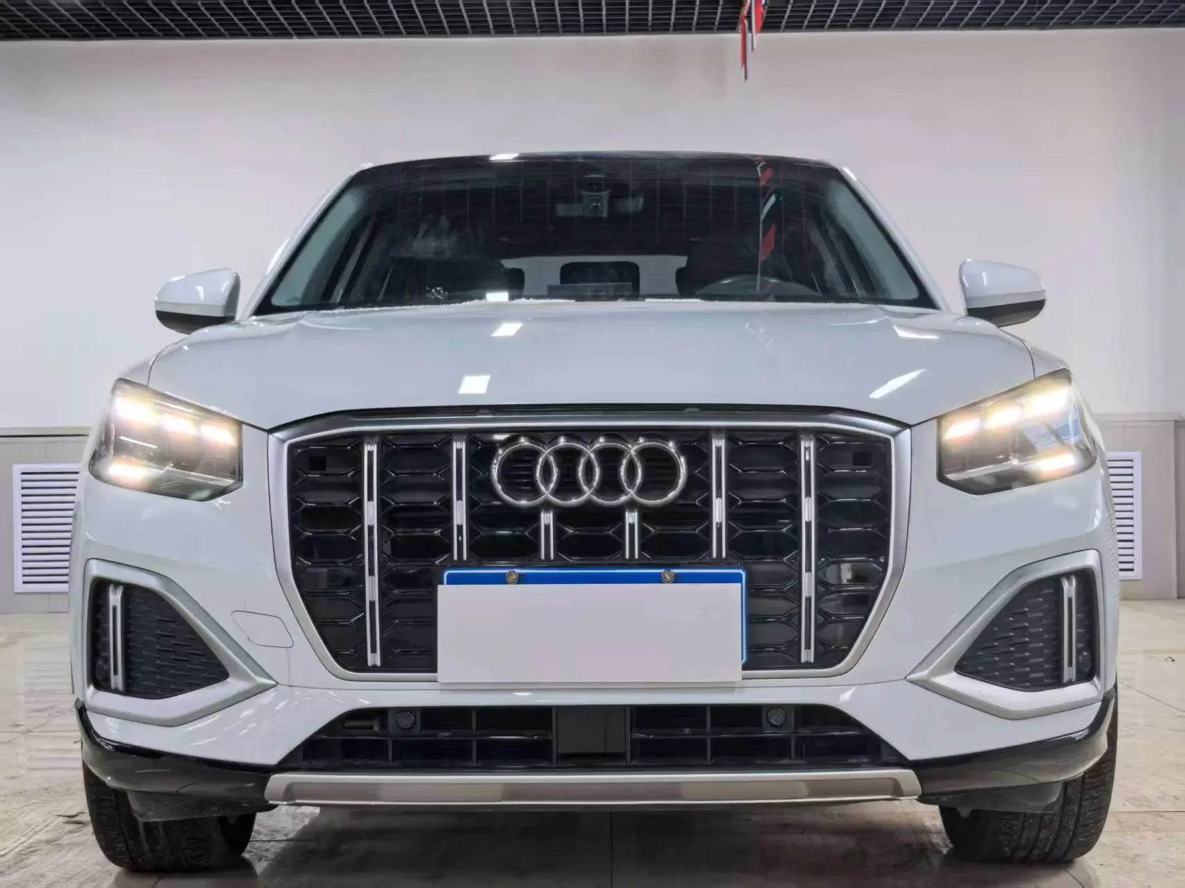 Audi Q2L