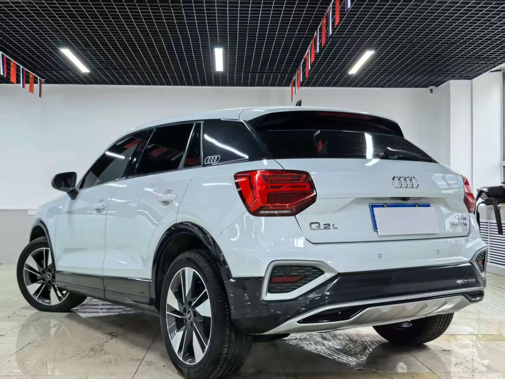 Audi Q2L