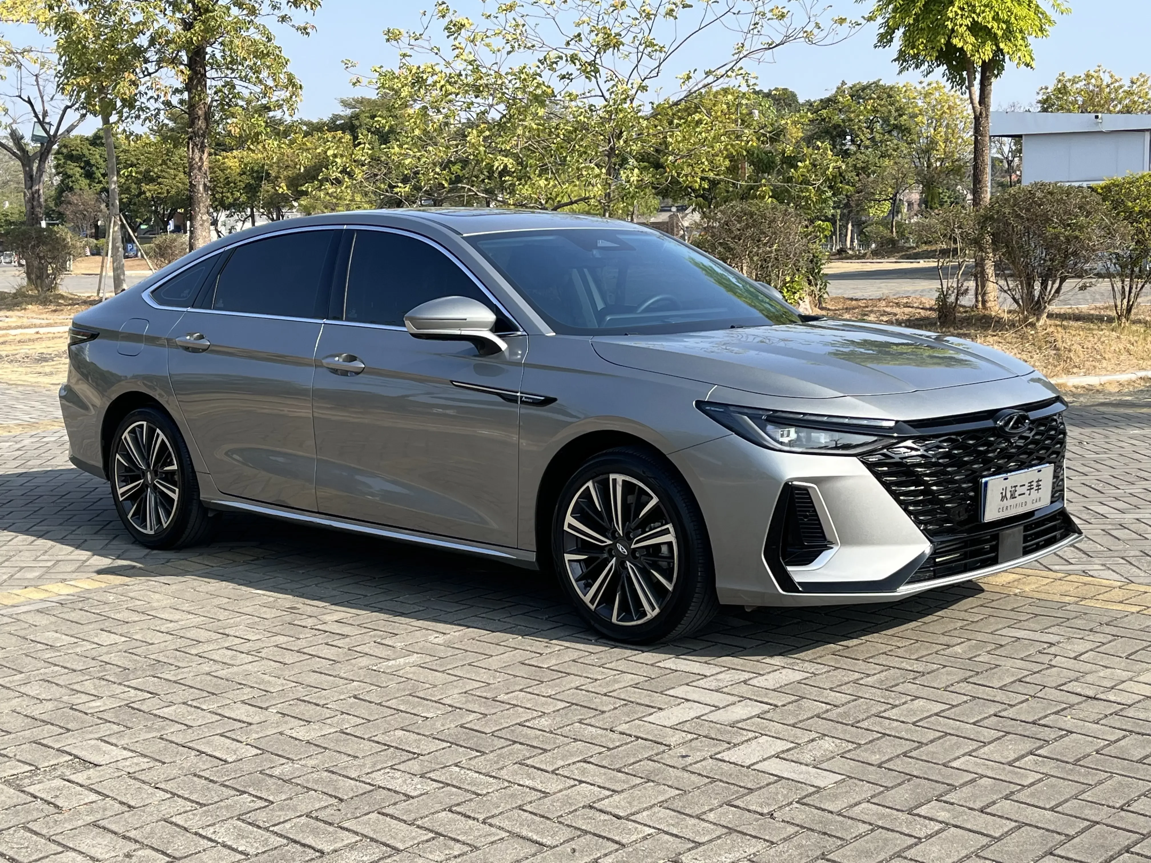 Chery Arrizo 8
