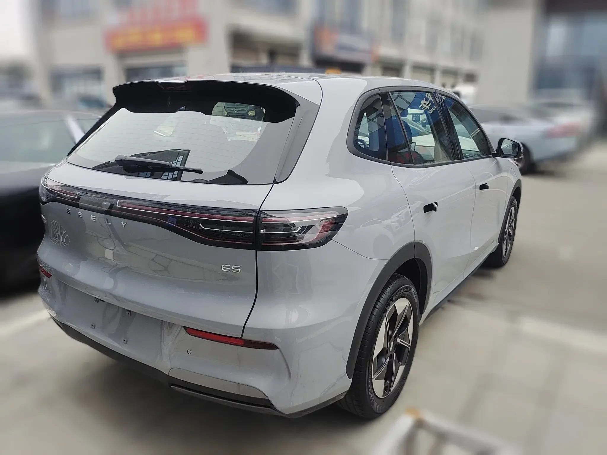 Geely Galaxy E5