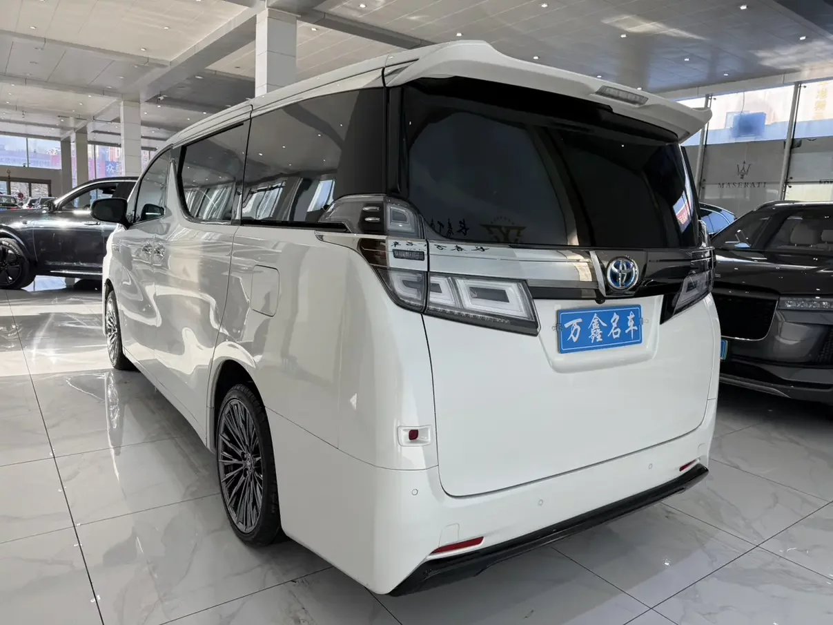Toyota Crown Wellfire