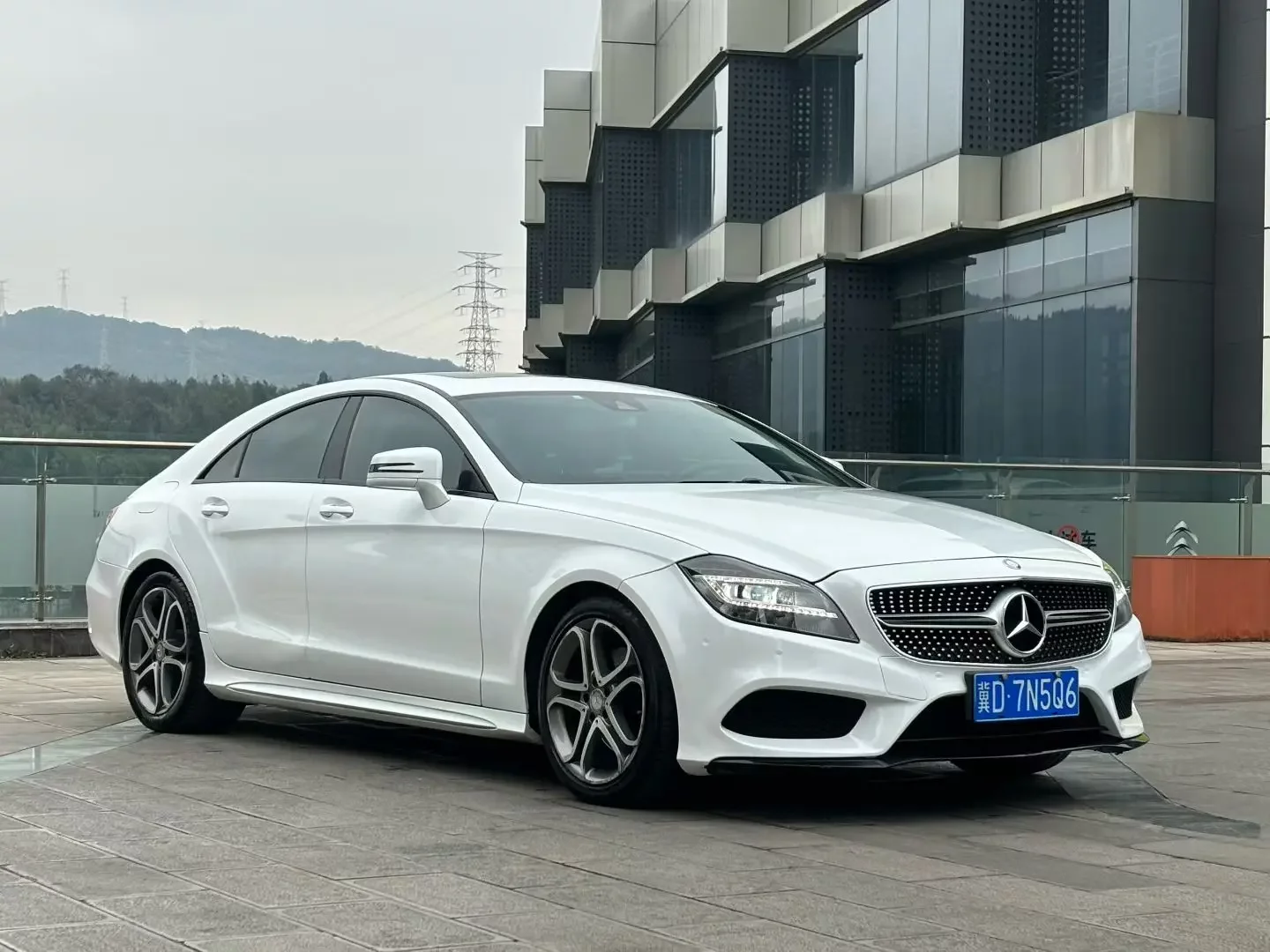 Mercedes-Benz CLS