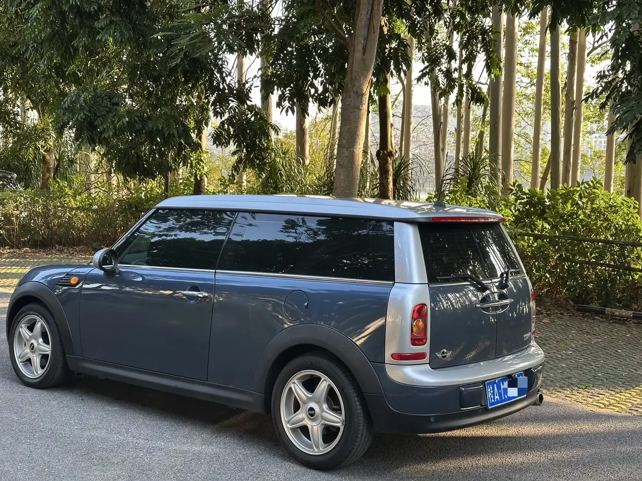 MINI CLUBMAN