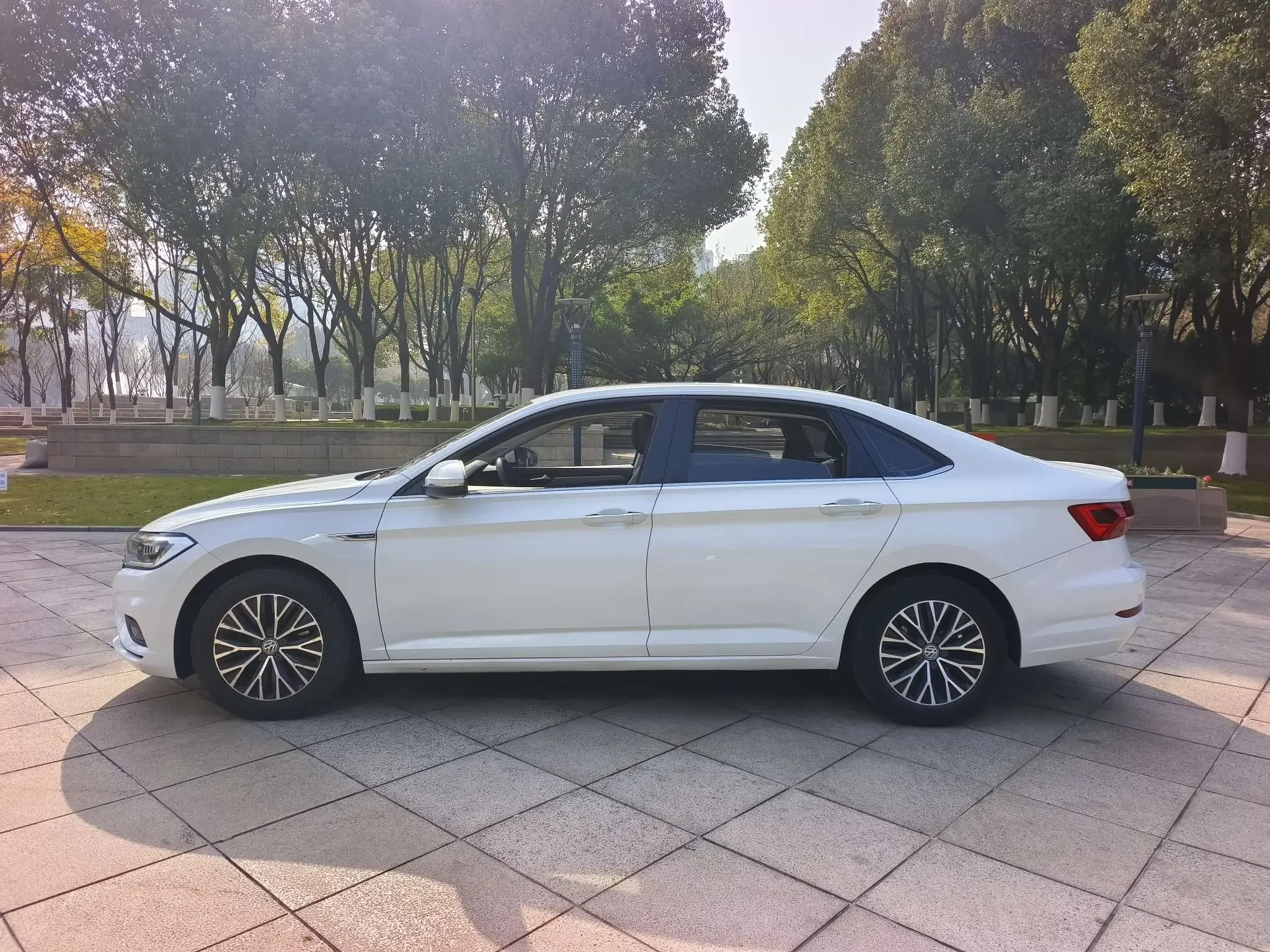Volkswagen Sagitar