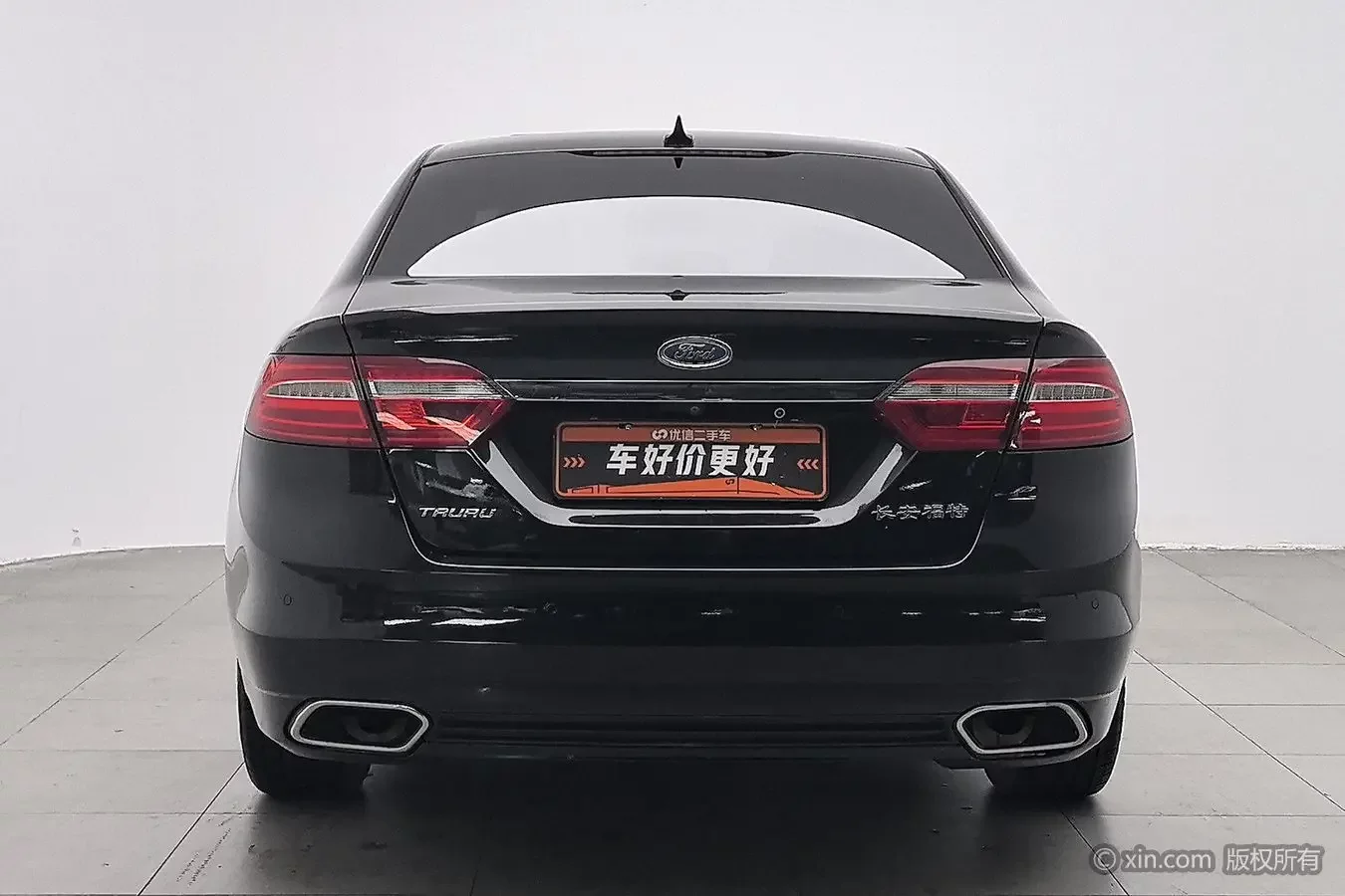 Ford Taurus