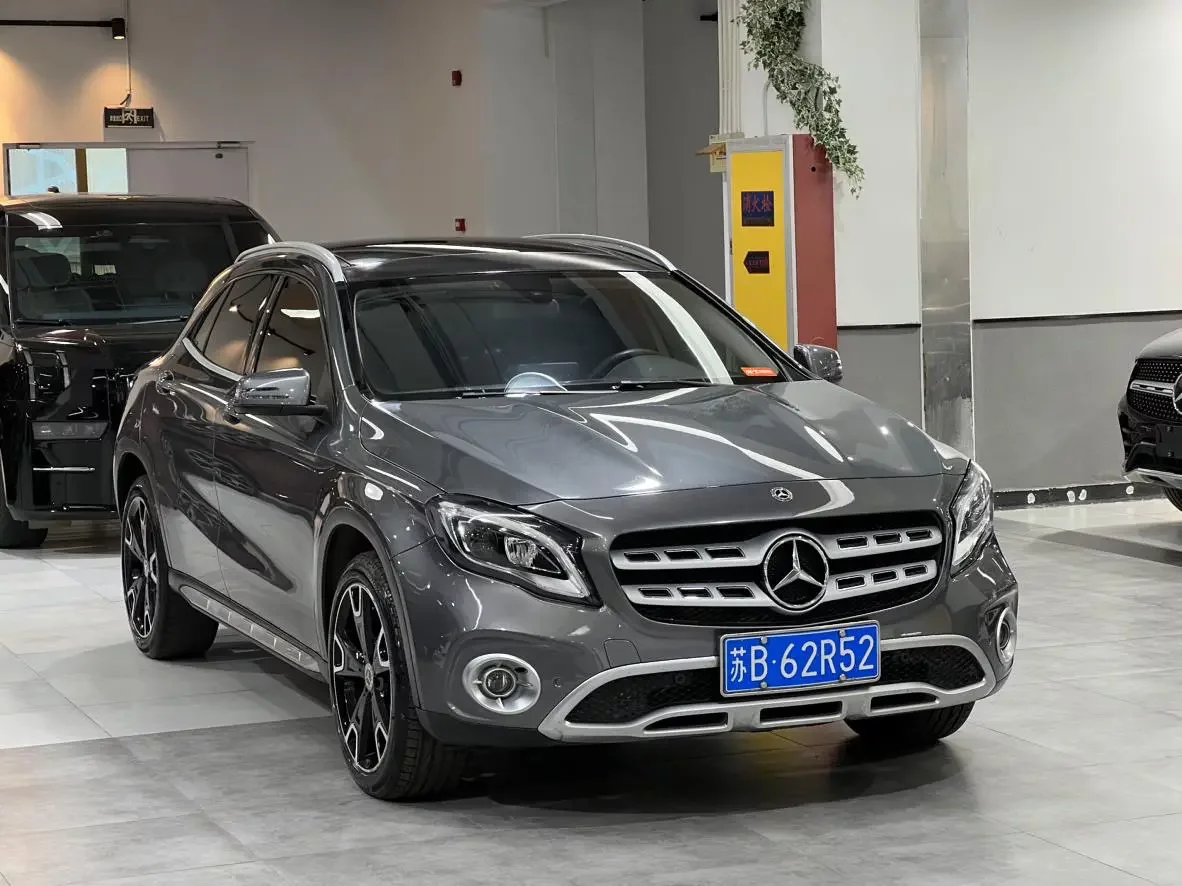 Mercedes-Benz GLA