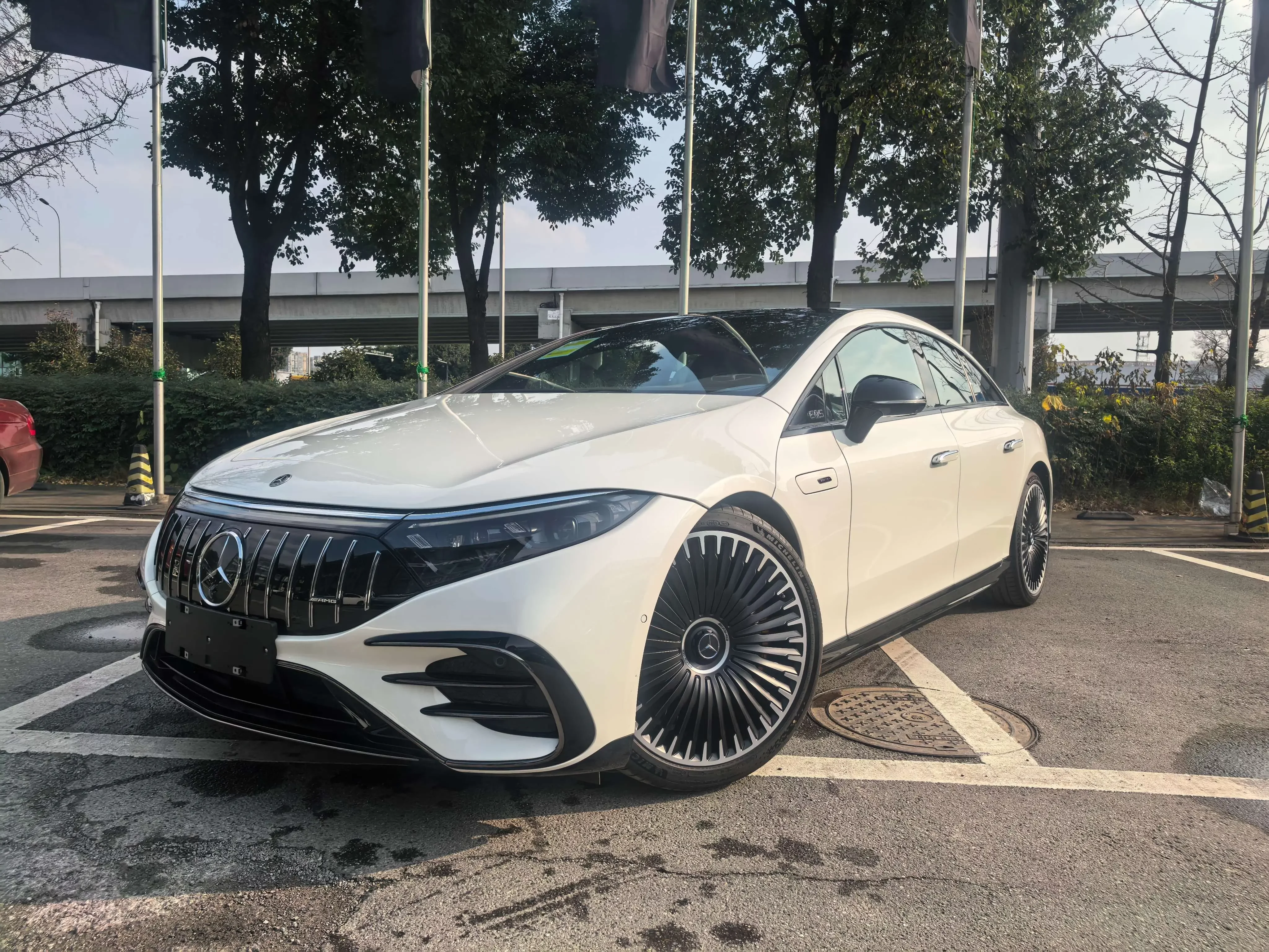 Mercedes-Benz EQS AMG