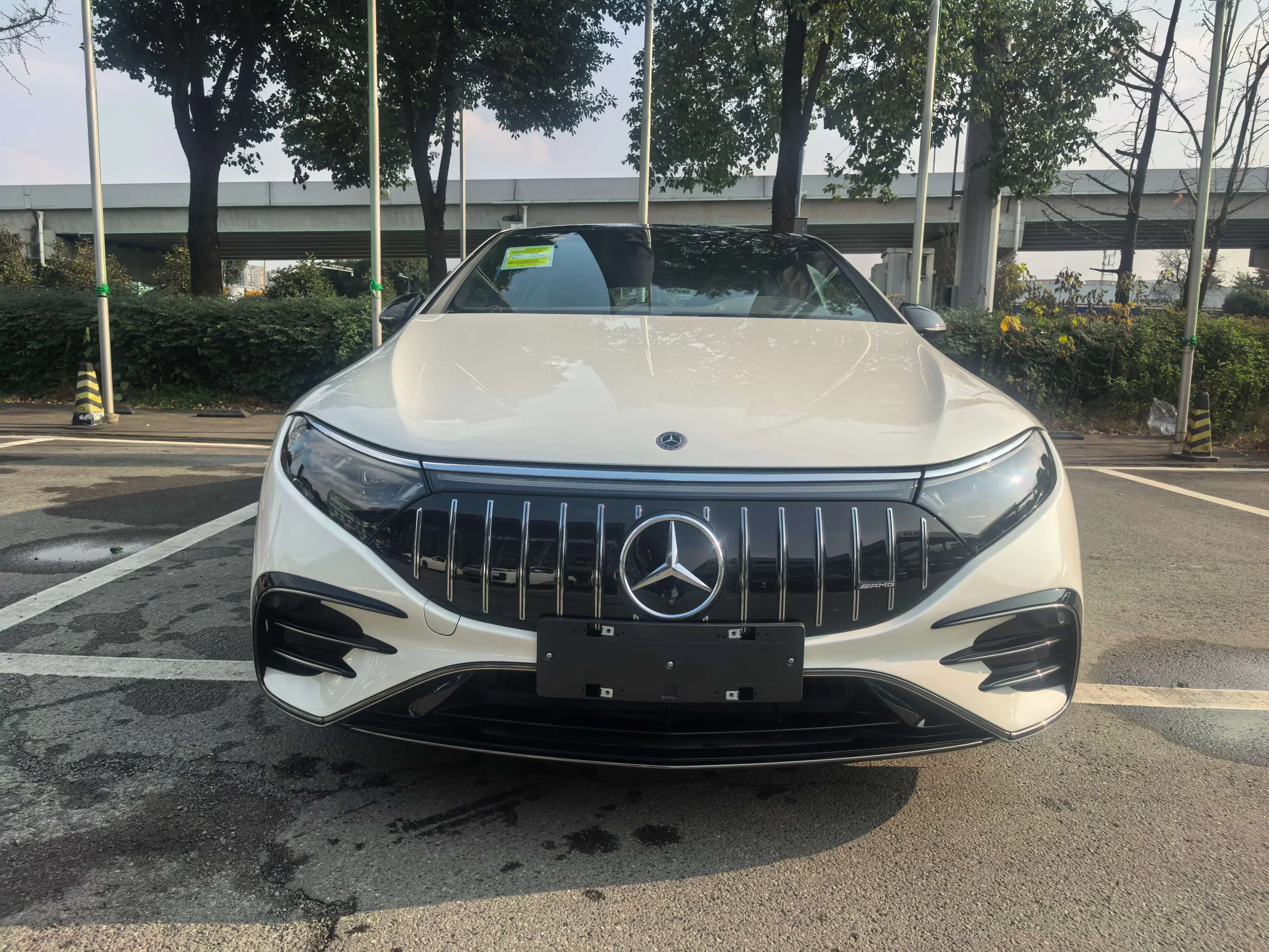 Mercedes-Benz EQS AMG