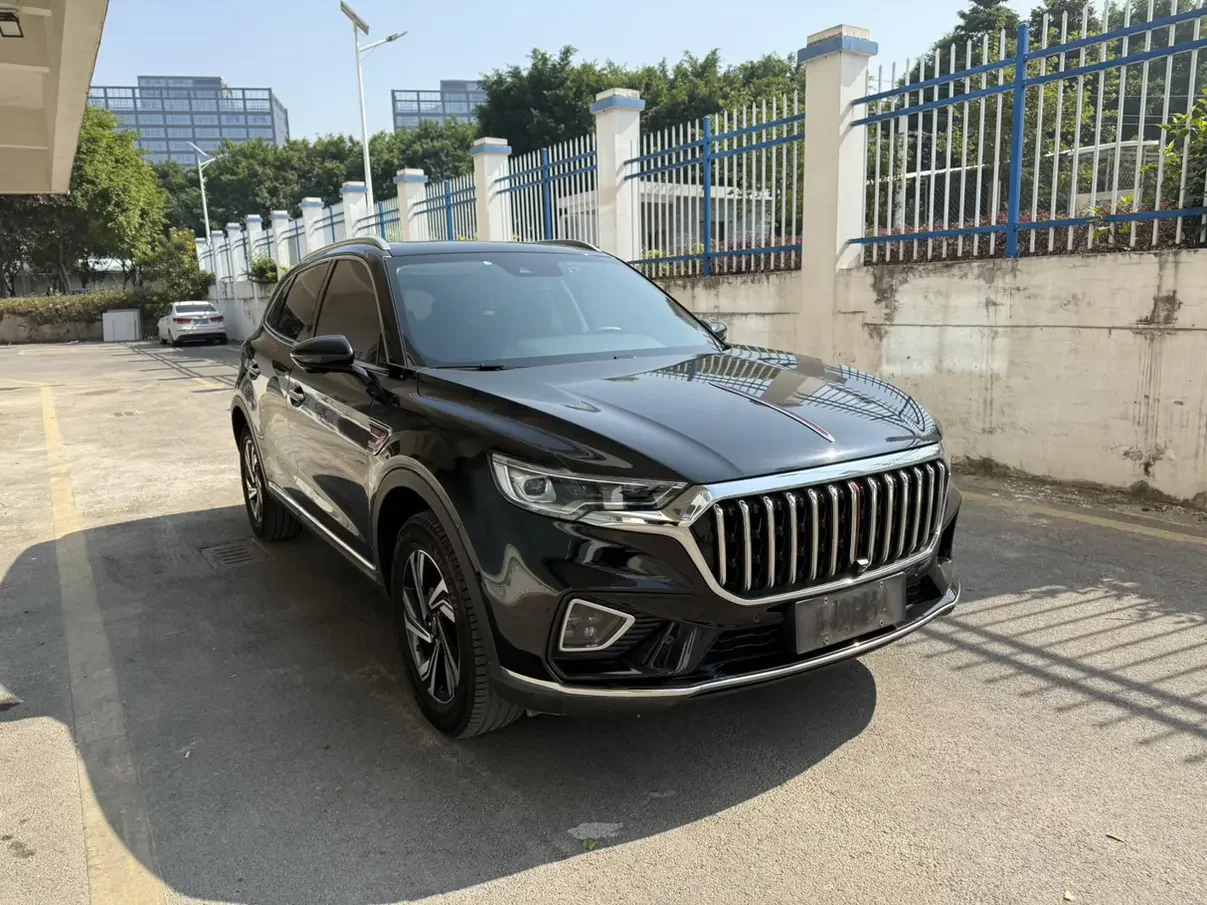 Hongqi HS5