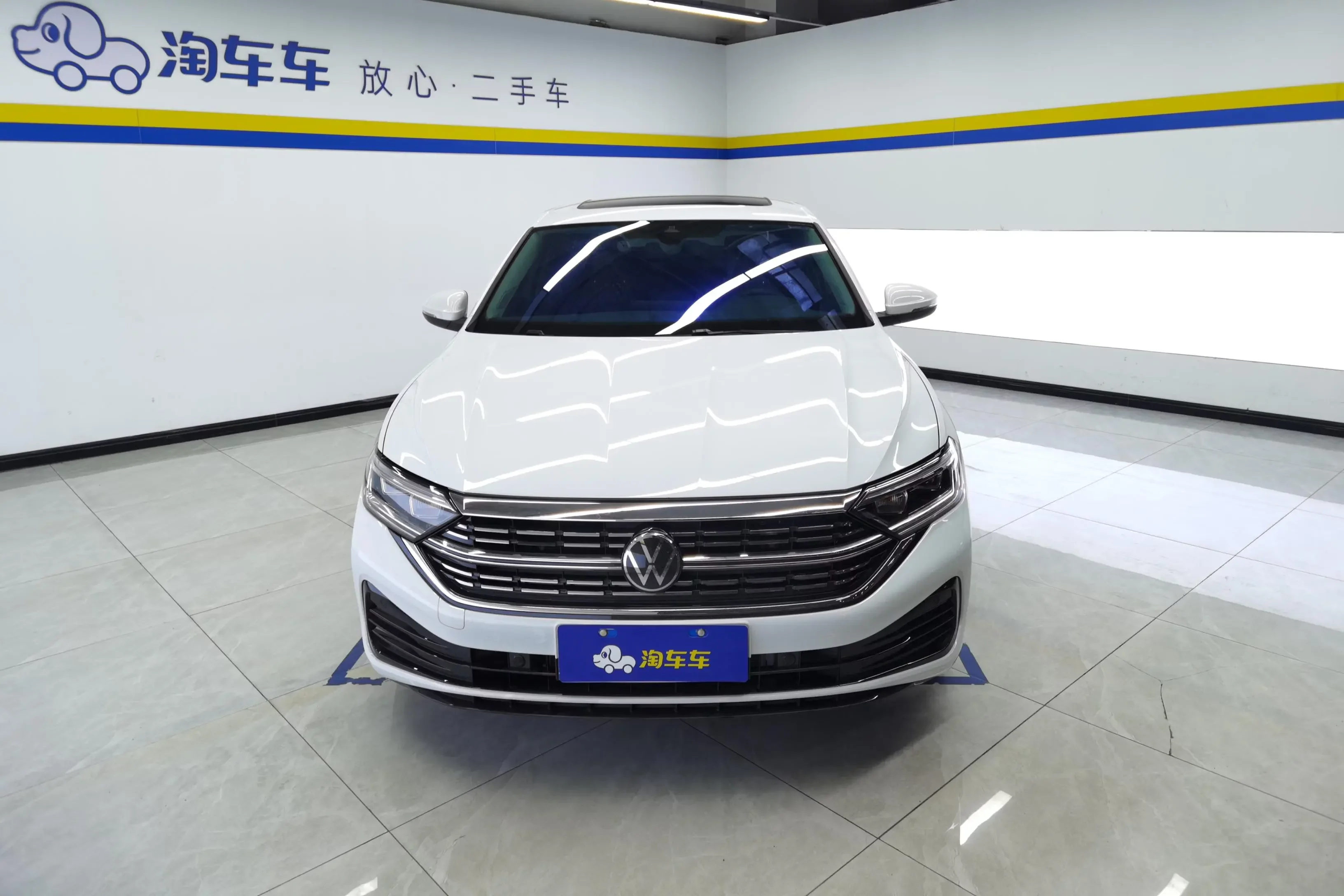 Volkswagen Sagitar