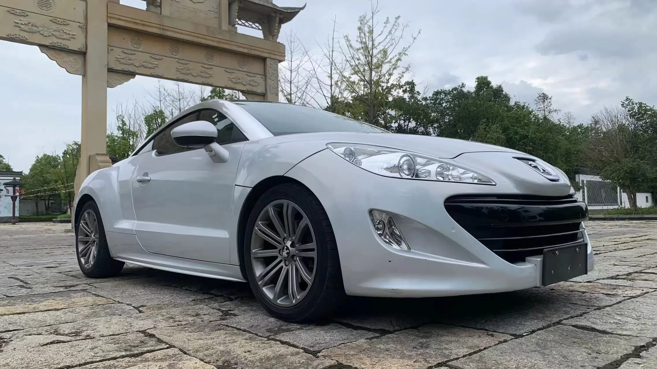 Peugeot RCZ