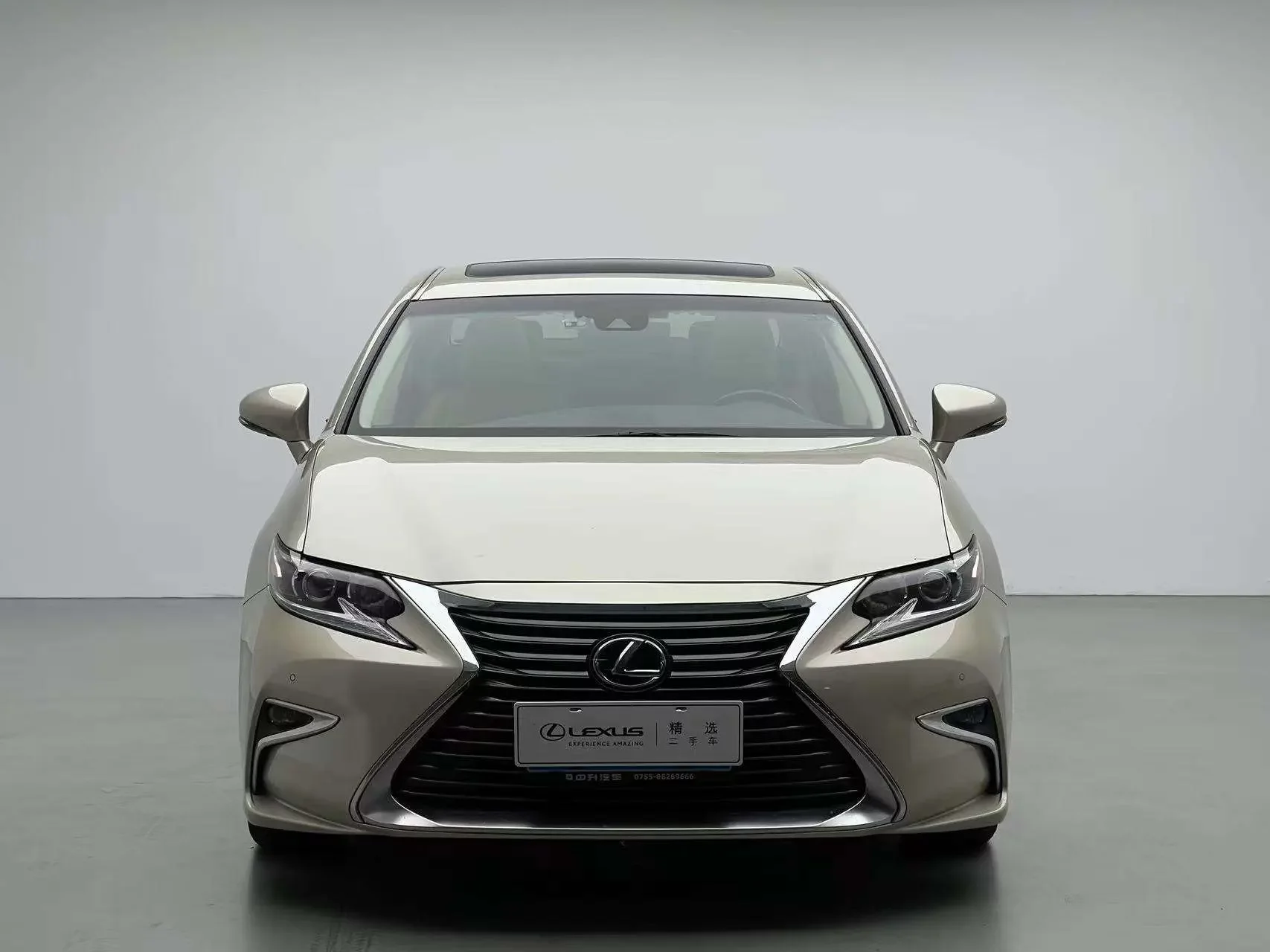Lexus ES
