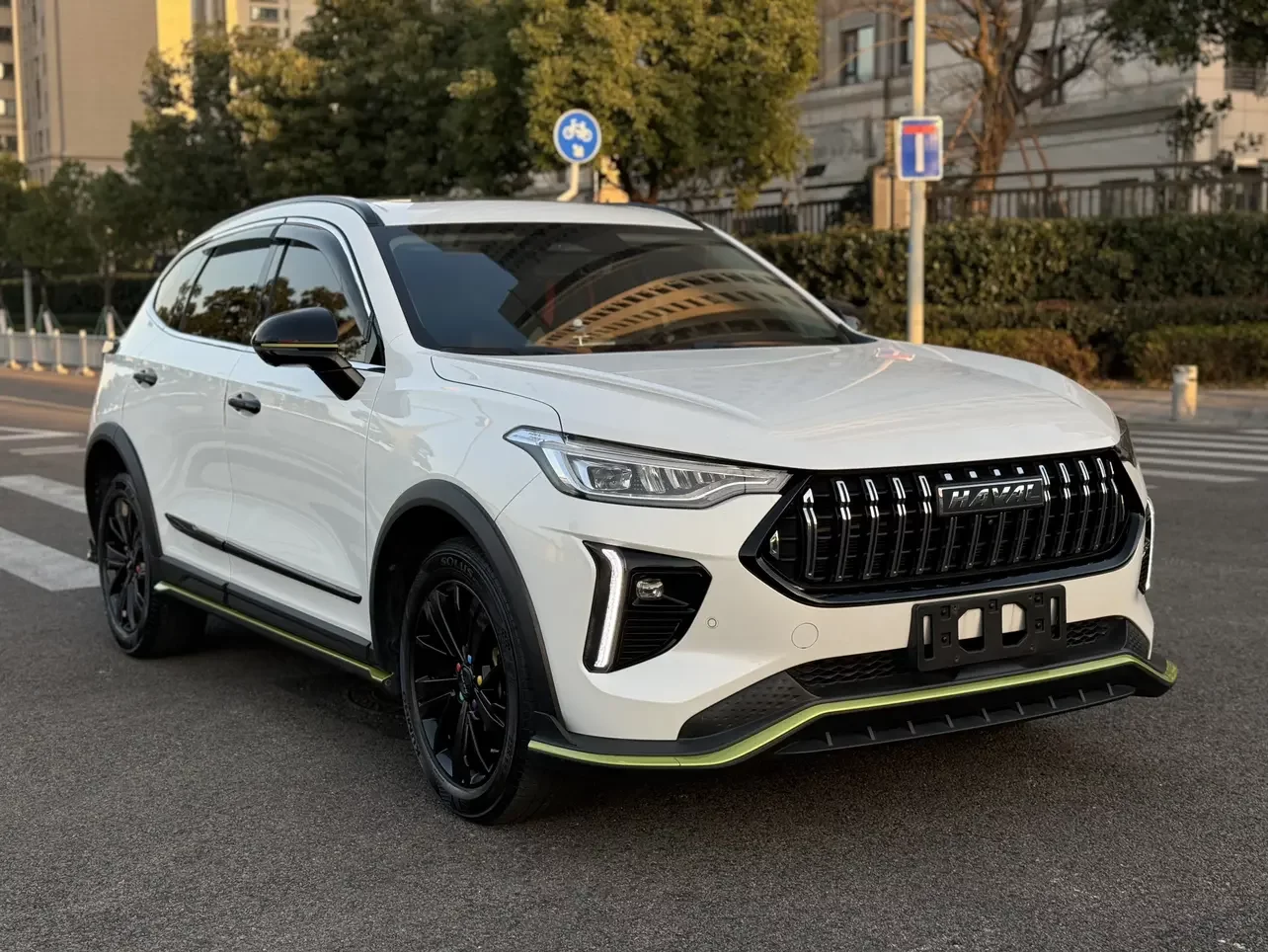 Haval Harvard Red Rabbit