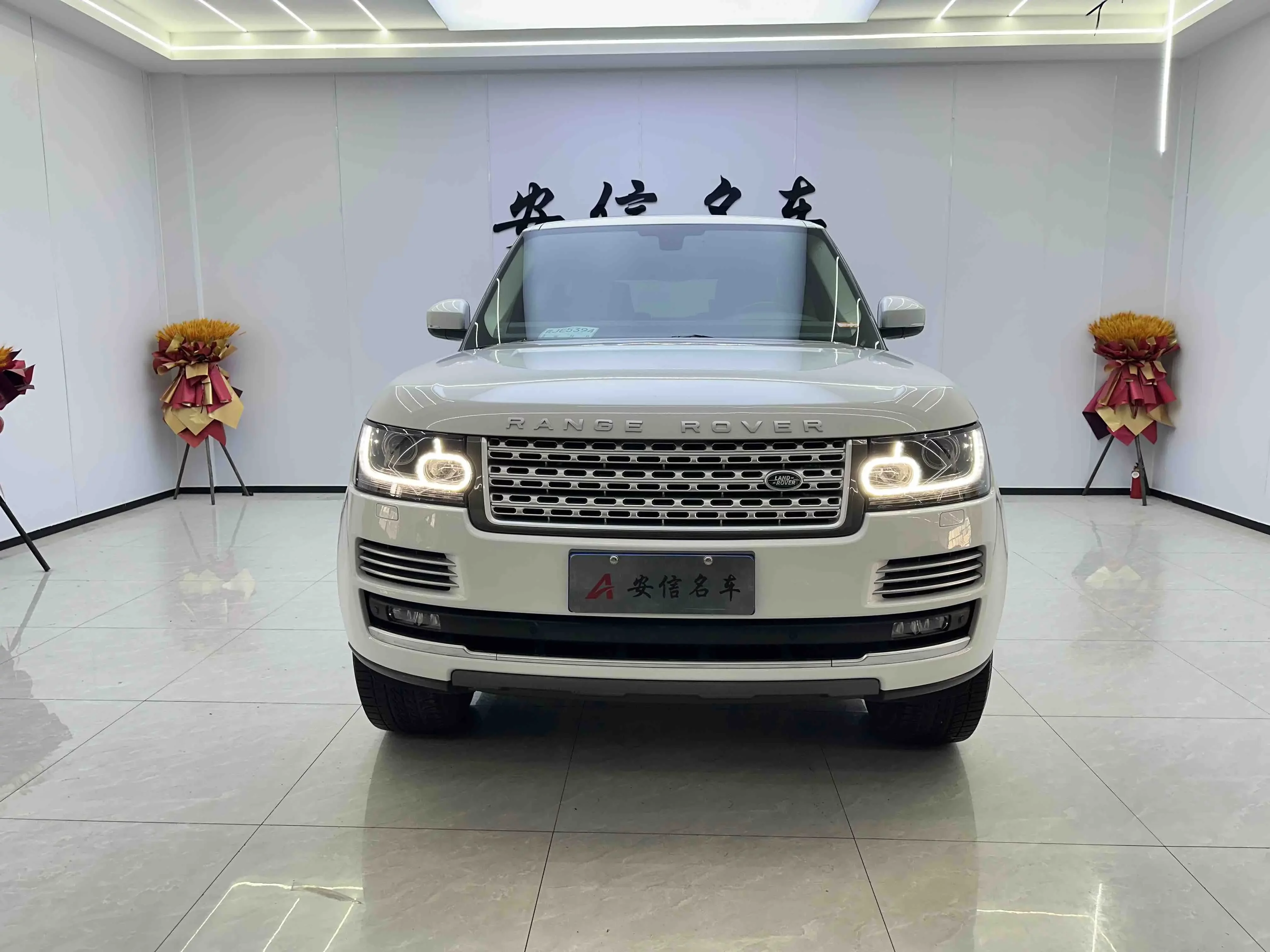 Land Rover range rover