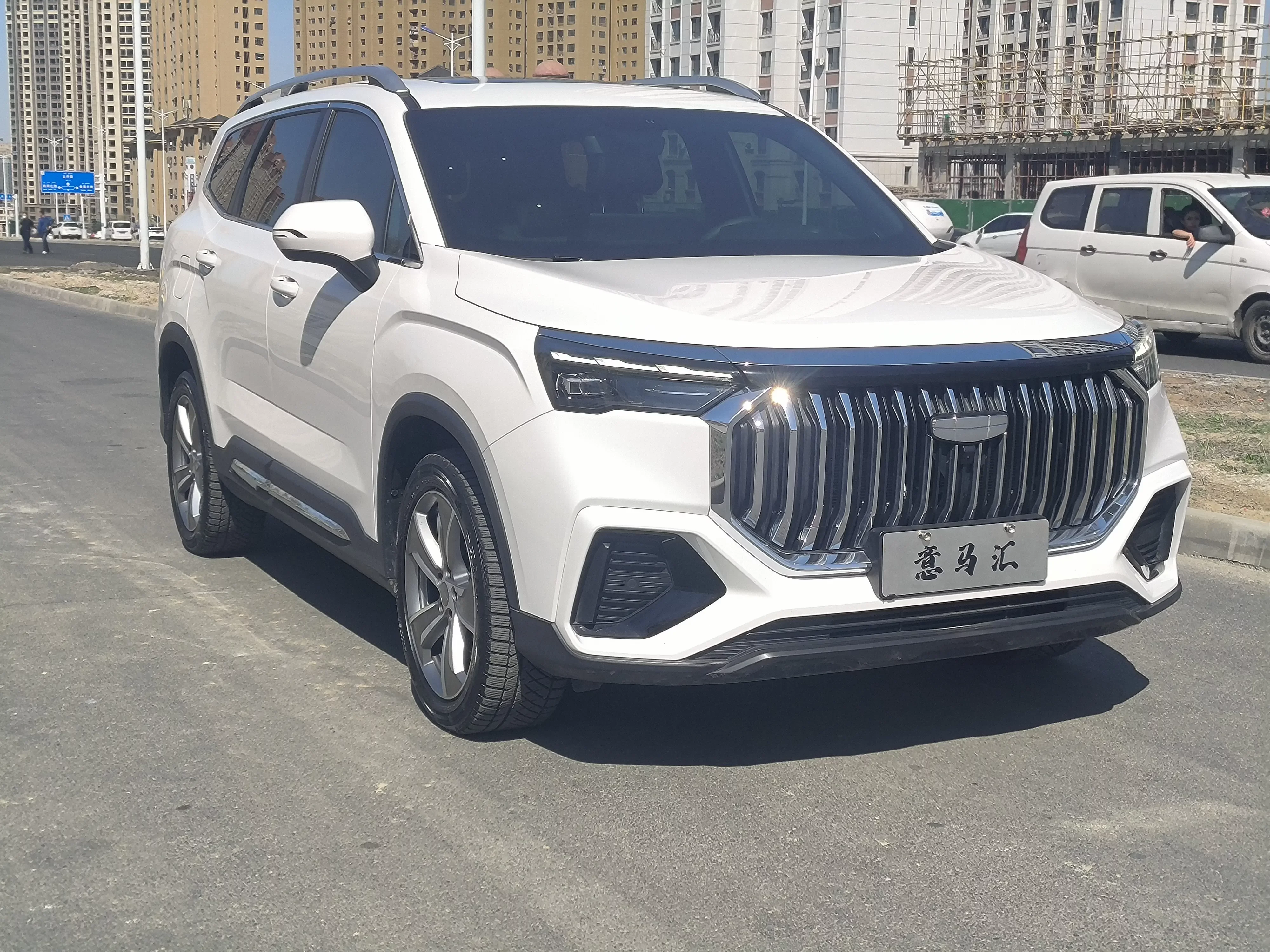 Geely Haoyue L