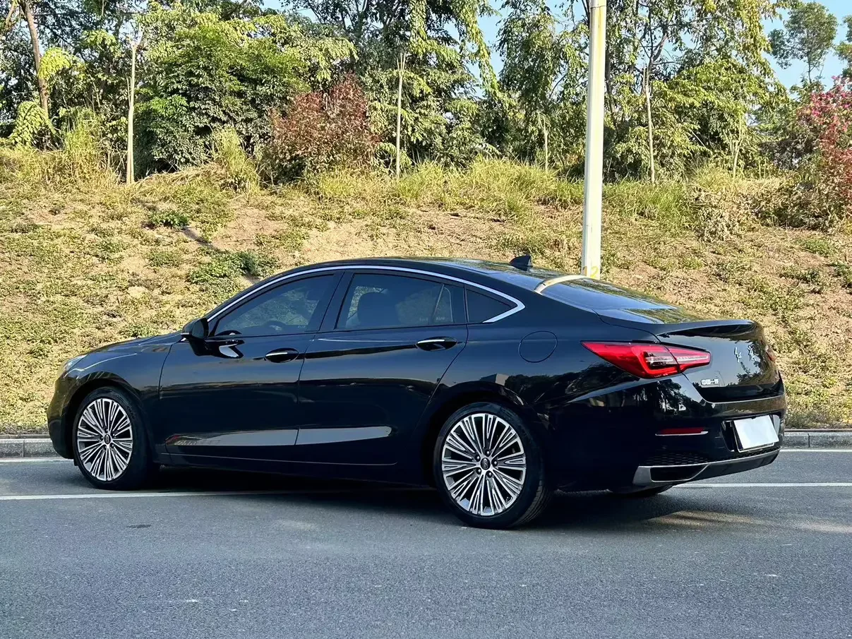 Hongqi H5 classic